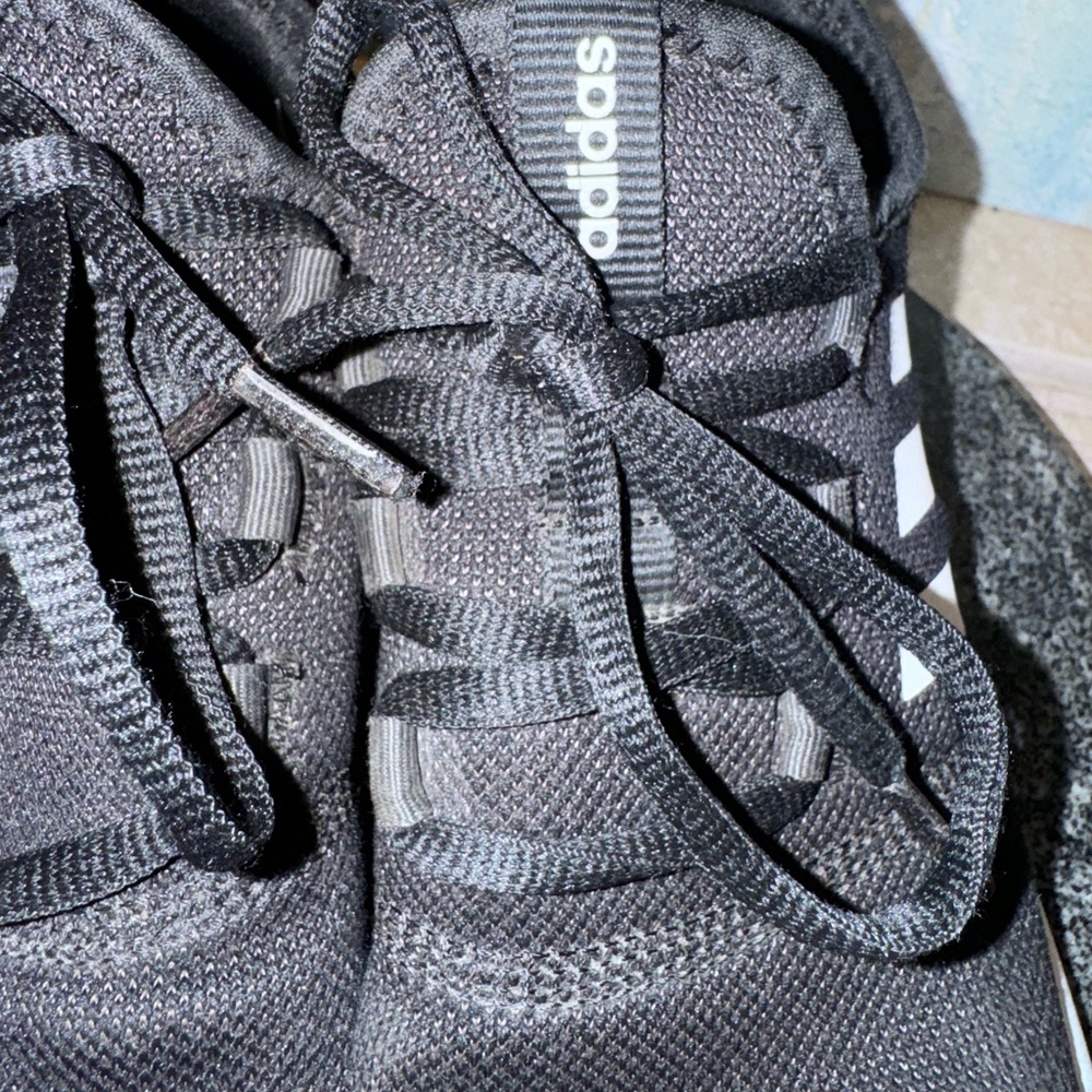 ADIDAS 3 stripes black white Boys tennis shoes size 6 - Picture 4 of 13